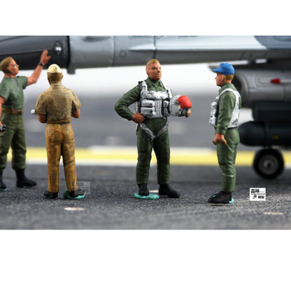 1/72 American Pilots/Air Force Ground Maintenance Team Five soldiers Finished