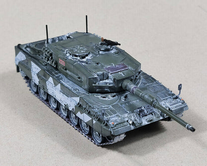 Panzerkampf 1/72 12226PF Norwegian Leopard 2A4 Tank NATO Tricolor Finished Model