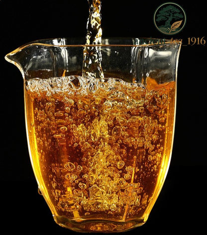 357g Raw Tea Cake Pu'er Yi Wu Yunnan Dark Tea Cake