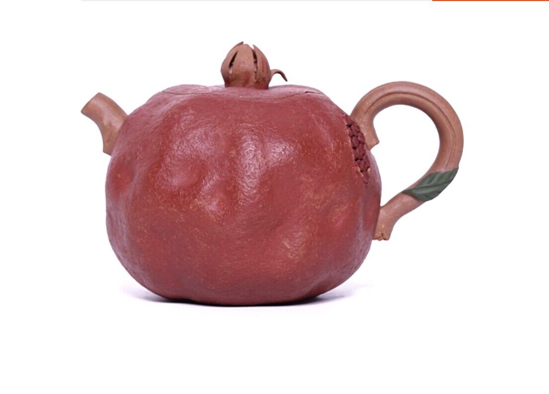 3 Piece Set of Handmade Purple Sand Tea Pots in Yixing, China, Du Ankle Pomegranate Gongfu Cup-