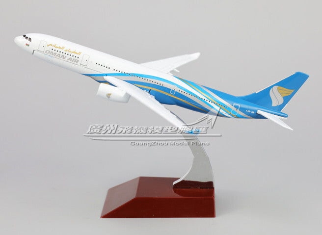 16cm OMAN AIR AIRBUS A330 Passenger Airplane Aeroplane Diecast Aircraft Model