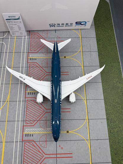 1:200 31CM SQ Wings Hainan Airlines BOEING 787-9 Airplane Diecast Aircraft Model