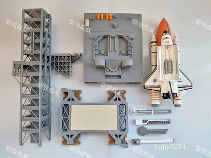 1/400 Space Shuttle Discovery with Launcher Platform Painted Model Collection