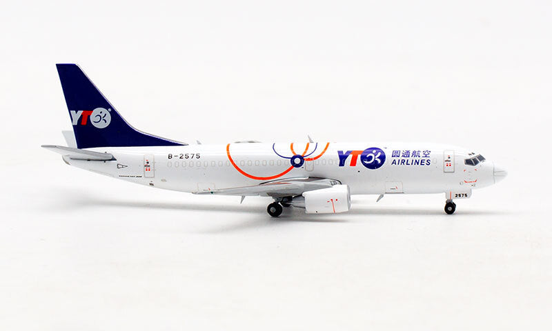 JC Wings YT Express for BOEING B737-300F B-2575 1/400 diecast model aircraft