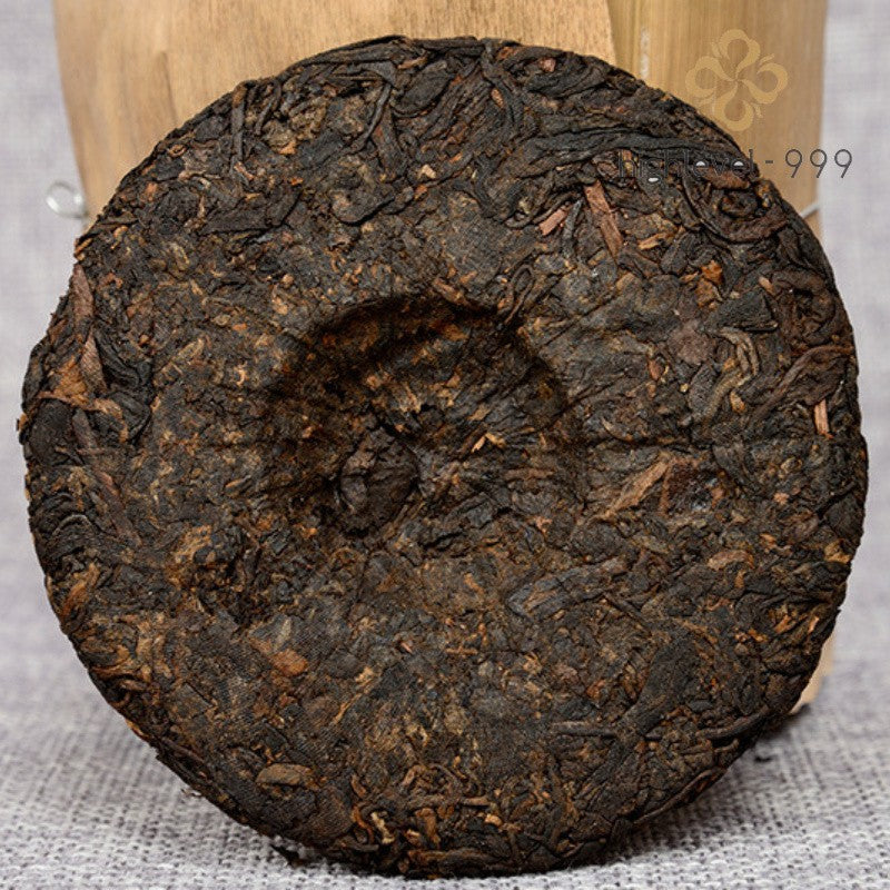 100G Ripe Pu'er tea cake Yunnan native golden bud fermented Pu'er -