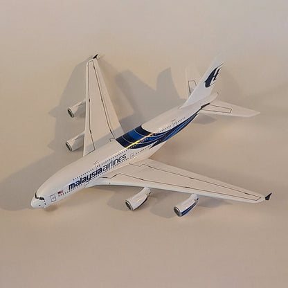 16cm 1:400 Malaysia Airlines A380 Airplane Model Airliner Simulation Ornaments
