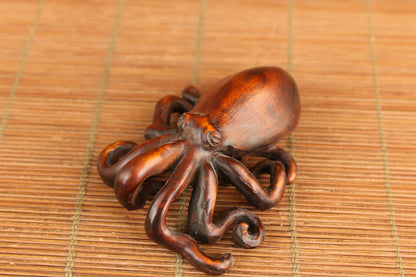 Rare chinese boxwood hand carving octopus statue collect hand piece netsuke