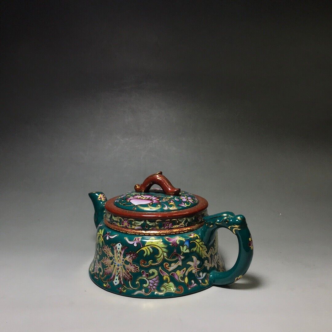 Chinese Yixing Zisha Clay Handmade Exquisite Teapot （：雅韵 底款：陈涛手制）