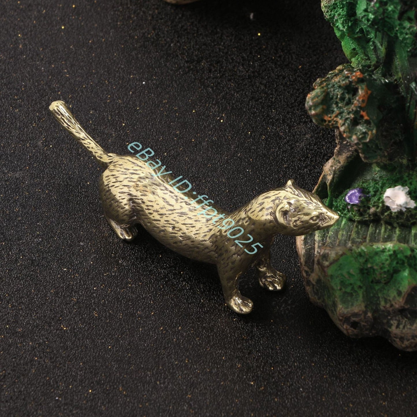 Solid Bronze Decorative Otter Animal Small Statue Tea Pet Table Decor Craft Gift
