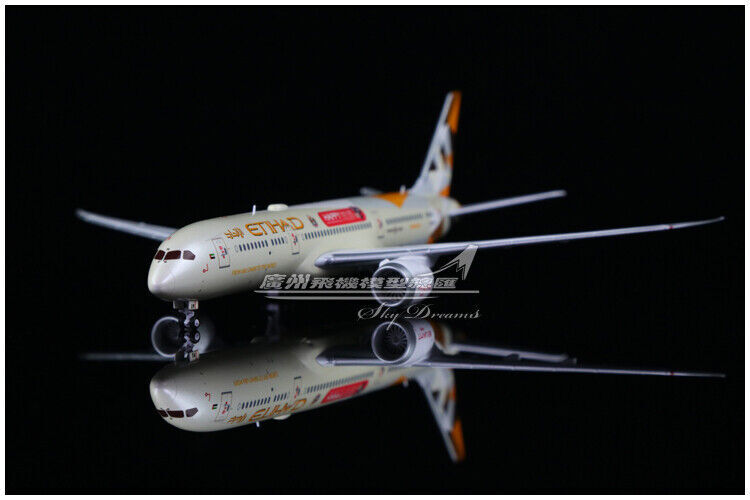 1:400 JC Wings ETIHAD AIRWAYS BOEING 787-9 Passenger Airplane Diecast Model
