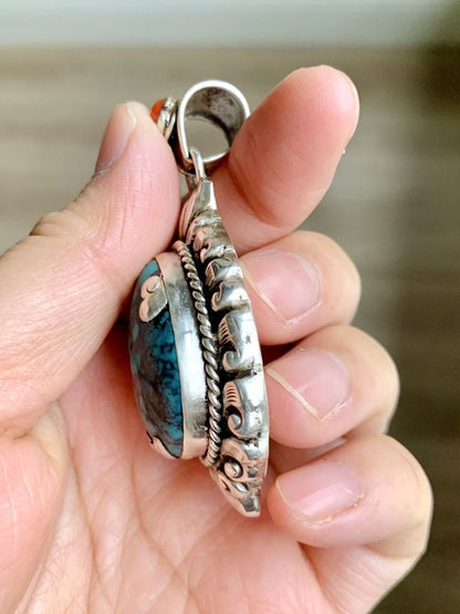 Nepalese Ethnic Blue Stone Pendant Handmade Silver Inlaid Tribal Jewelry