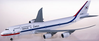 1:200 38CM Hogan KOREA BOEING 747-8 Passenger Aircraft ABS Plastic Plane Model