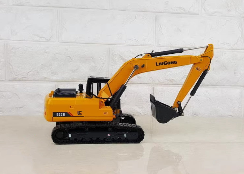 1:35 28CM LIUGONG CLG922E Excavator Construction Vehicles Machine Diecast Model