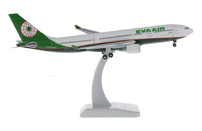 1:200 30CM Hogan EVA AIR AIRBUS A330-200 Passenger Airplane ABS Plastic Model