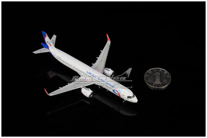 1:400 GeminiJets URAL AIRLINES BOEING A321neo Airplane Diecast Aircraft Model