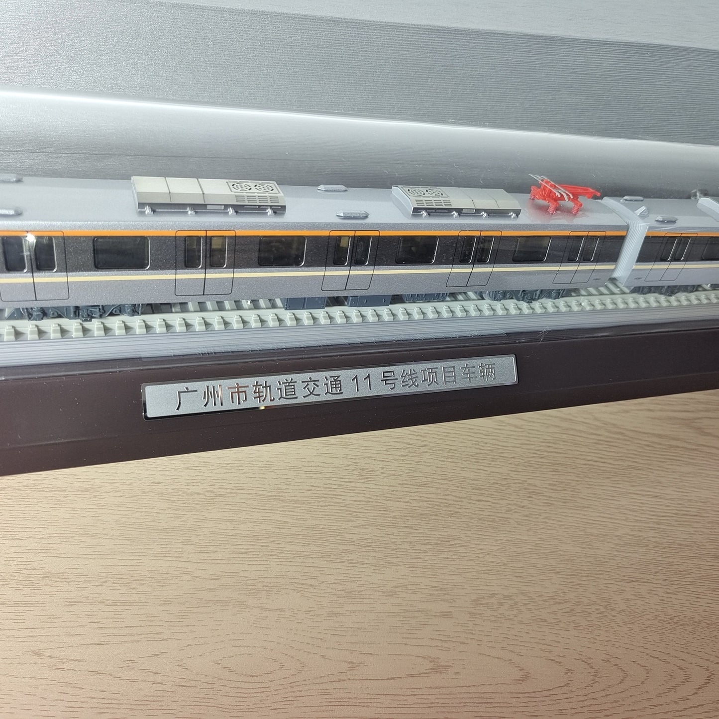1:87 90CM Guangzhou Metro Line 11 Subway Passenger Car Train Diecast Model