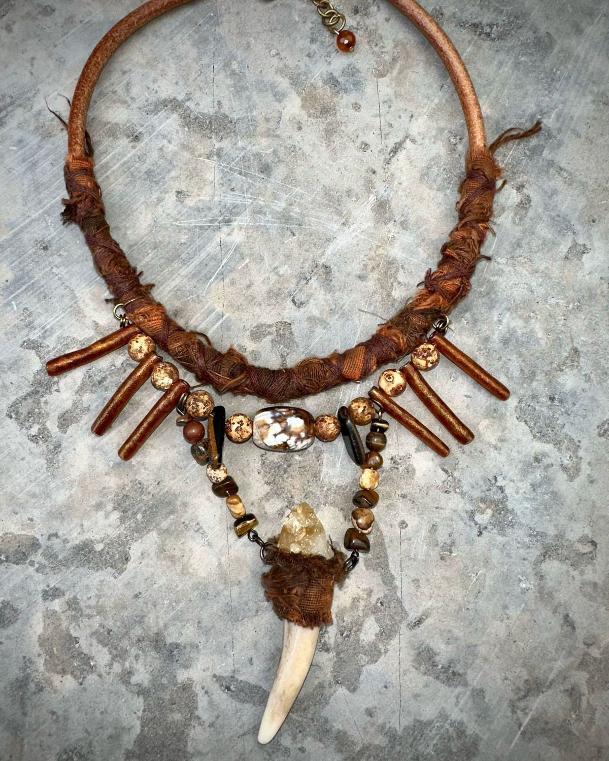 Wasteland Tribal Style Fang & Crystal Pendant Boho Necklace