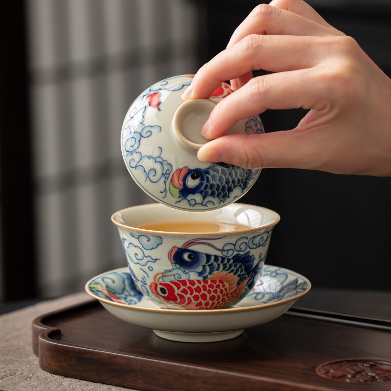 Traditional Chinese Style Koi Fish Gaiwan 120ml Three-Piece Tea Bowl