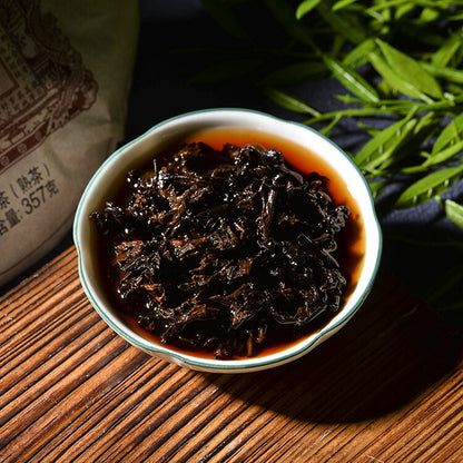 357g Round Pu'er Tea Cake Yunnan Old Tree Cooked Tea Collectible Chinese Puerh