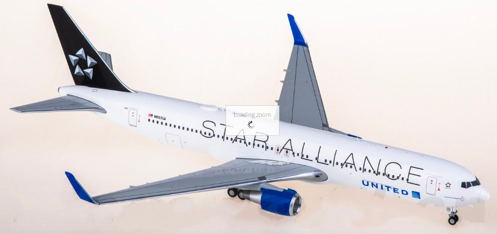 1:200 Geminijets United Airlines B767-300ER Passenger Airplane Diecast Model