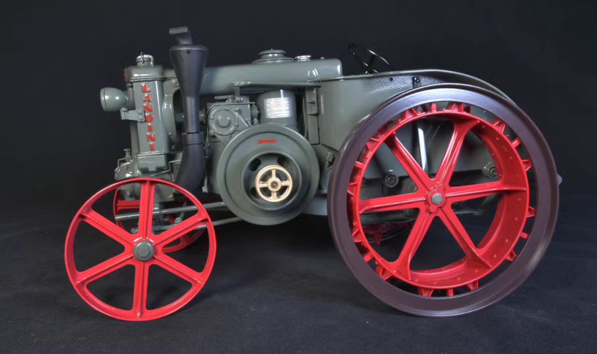 1:16 UH SUPER LANDINI 2706 Tractor Construction Farm Machine Diecast Model