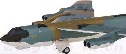 1:200 24CM Herpa USAF Boeing B-52G Military Bomber Diecast Fighter Plane Model