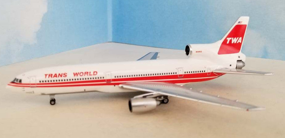 1:400 AeroClassics TWA Lockheed L-1011 Tristar Passenger Airplane Diecast Model