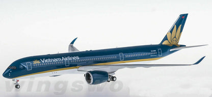 1:200 34CM Eagle Vietnam Airlines AIRBUS A350-900 Passenger Plane Diecast Model