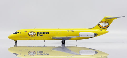 1:200 JC Wings Mercado Livre DC-9-30F Passenger Airplane Diecast Aircraft Model