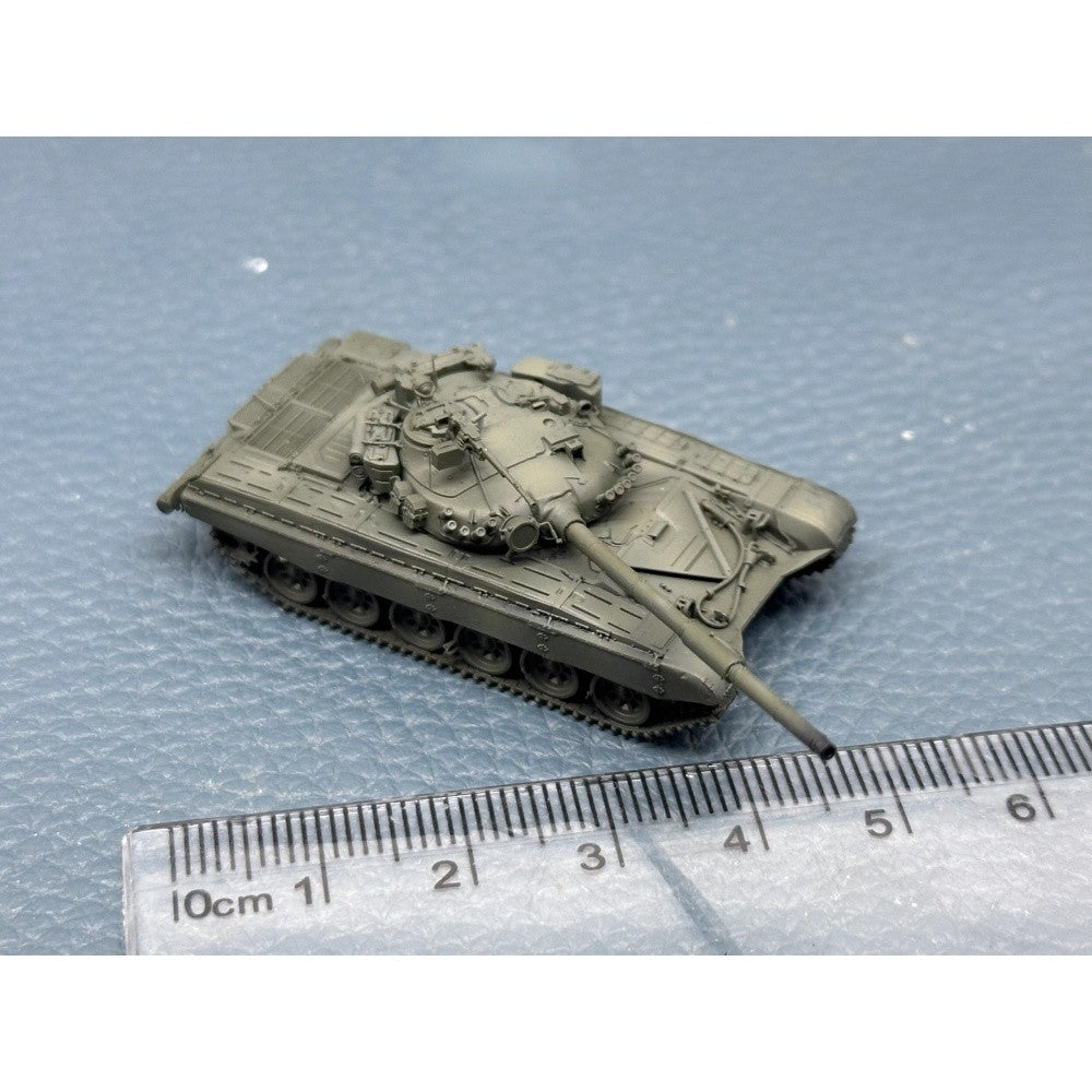 1/144 T-72A Main Battle Tank Painted Finished Model