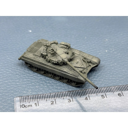 1/144 T-72A Main Battle Tank Painted Finished Model