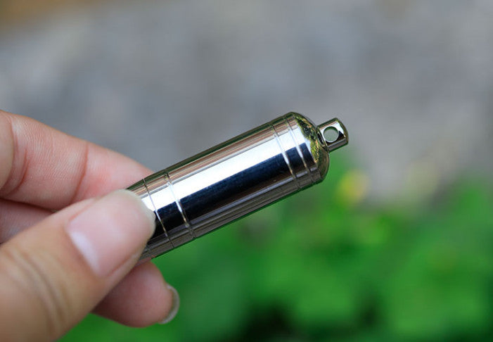 Titanium Waterproof Medicine Pill Bottles Necklace Pendants Perfume Bottles Box