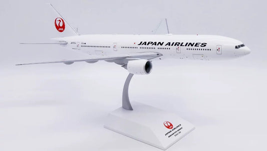 1:200 JC Wings Japan Airlines Boeing 777-200ER Passenger Diecast Airplane Model