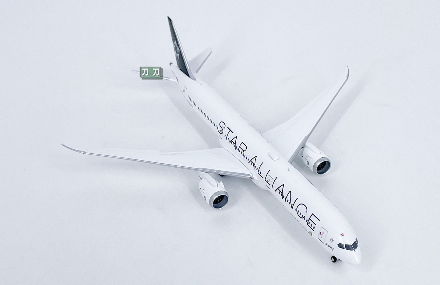1:400 NG Models EVA AIR B787-10 Passenger Airplane Diecast Aircraft Model