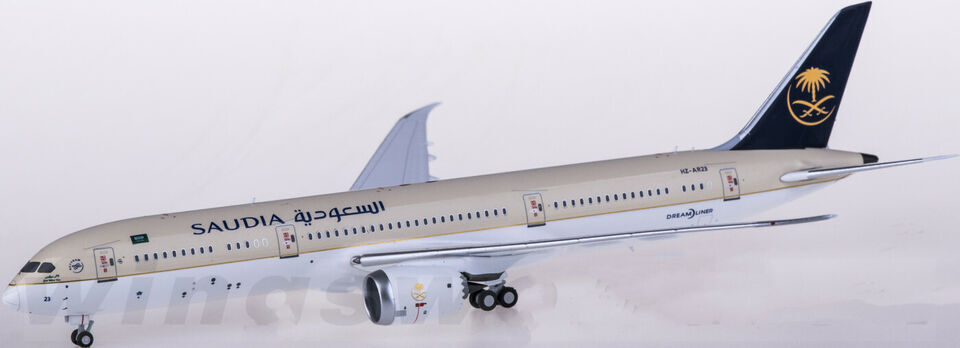 1:400 NG Model Saudia BOEING 787-9 Passenger Airplane Diecast Aircraft Model