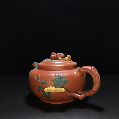 Chinese Yixing Zisha Clay Handmade Exquisite Teapot （松鼠壶 底款：蒋蓉 ）