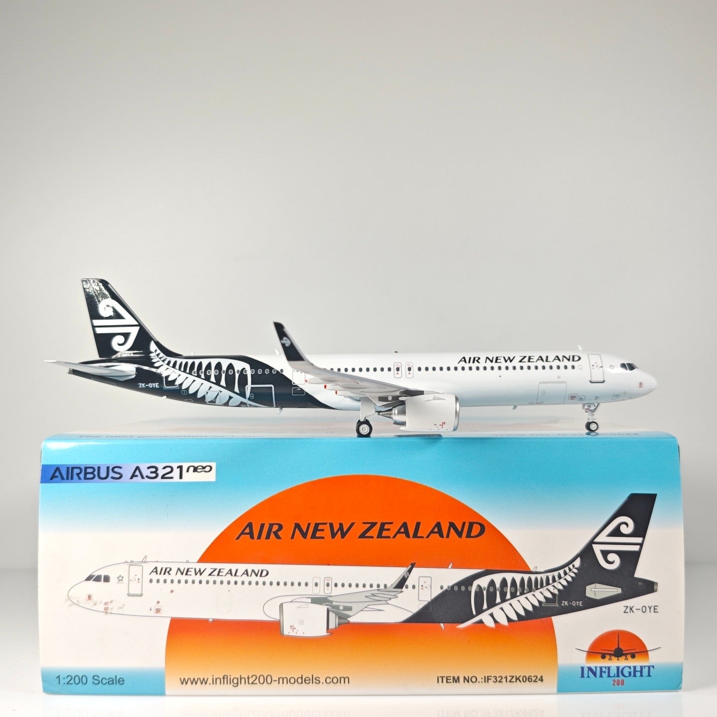 1:200 InFlight Air New Zealand Airbus A321neo Airplane Diecast Plane Model