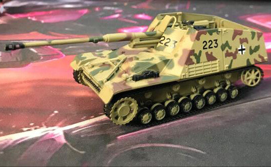 1/72 German Rhinoceros Tank Model NASHORN Sd.Kfz.164 Green