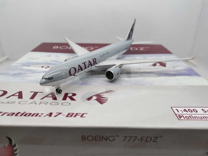 1:400 Phoenix QATAR CARGO BOEING 777-200F Airplane Diecast Aicraft Plane Model