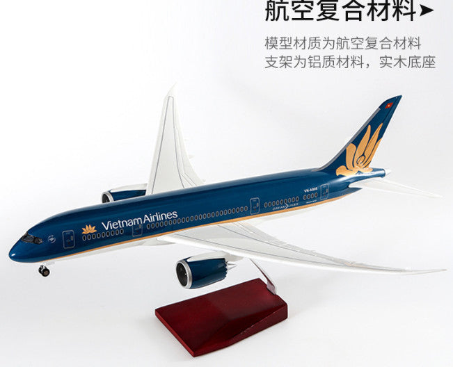 1:130 43CM Vietnam Airlines BOEING 787 Plane Landing Gear Resin Aircraft Model