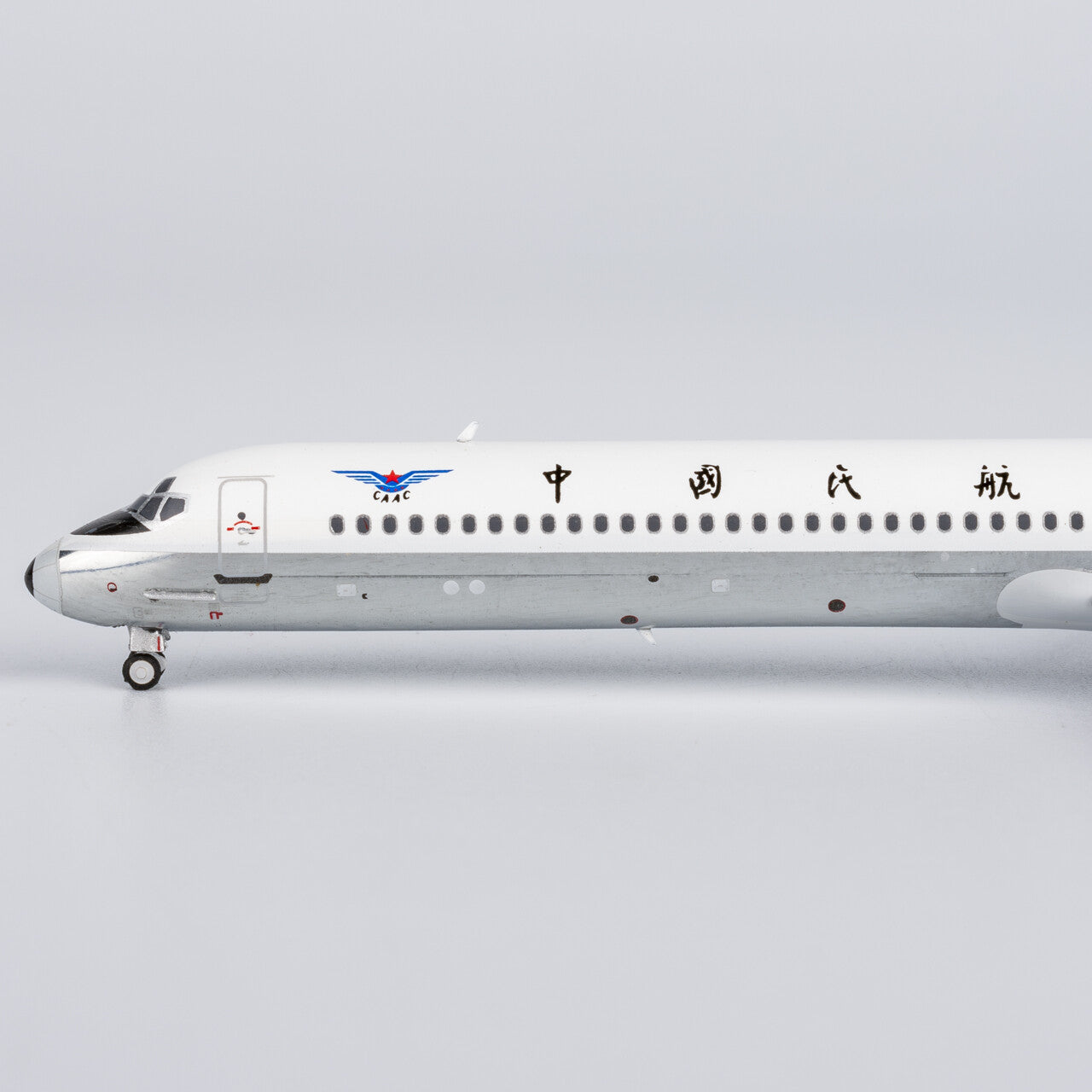 1:400 NGmodels CAAC McDonnell Douglas MD-82 Airplane Diecast Plane Model