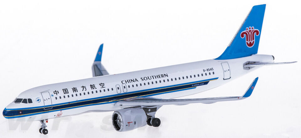 1:400 AeroClassics CHINA SOUTHERN AIRBUS A320neo Passenger Plane Diecast Model