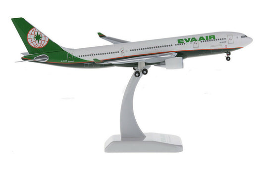 1:200 30CM Hogan EVA AIR AIRBUS A330-200 Passenger Airplane ABS Plastic Model