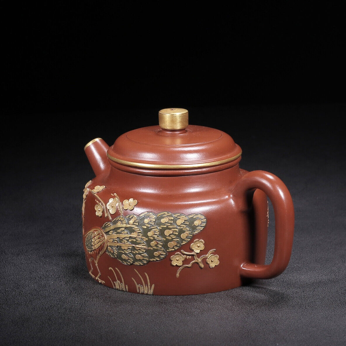 Chinese Yixing Zisha Clay Handmade Exquisite Teapot （徳钟 底款：顾景舟）