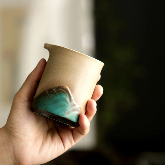 Handpainted Mountain Ceramic Tea Pitchers Chahai Gongdaobei