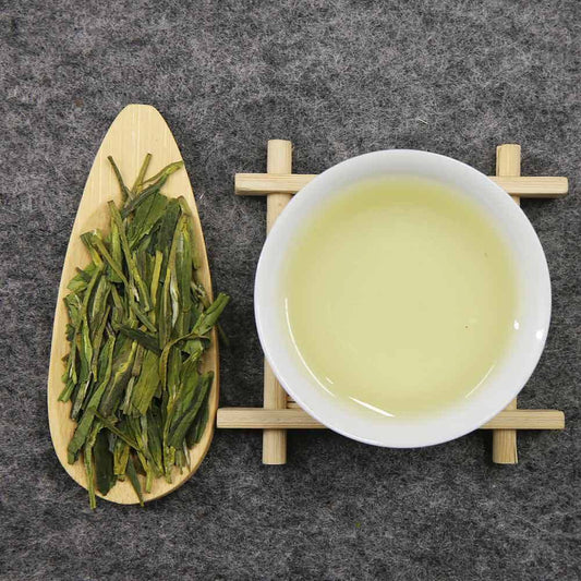 Chinese Green Tea Dragon Well New Spring Organic Tea Longjing