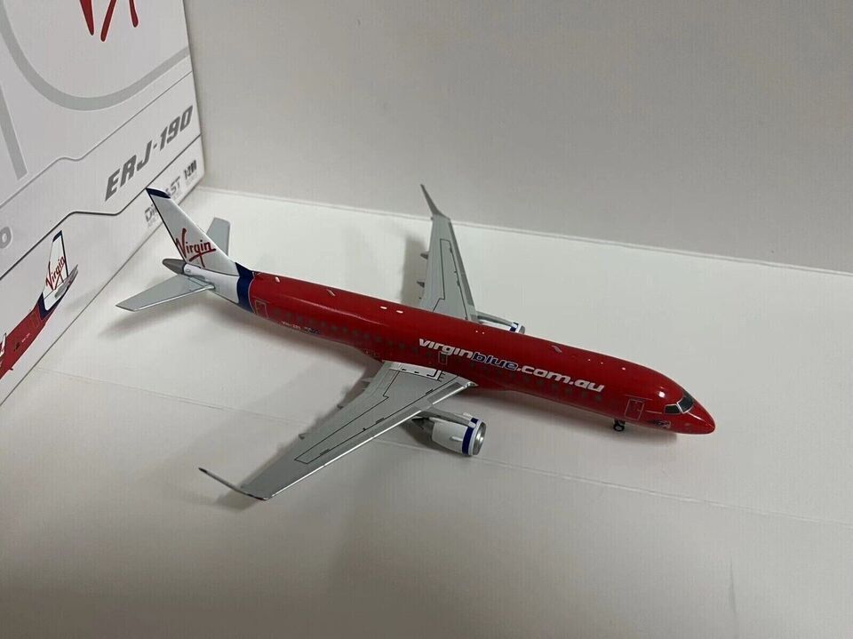 1:200 JC Wings Virgin Blue Embraer ERJ-190 Passenger Airplane Diecast Model