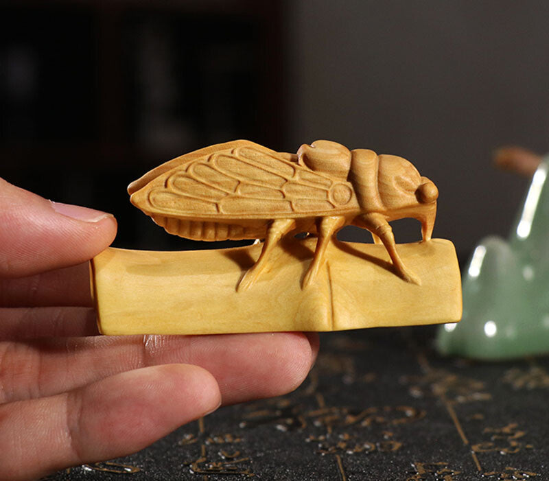 6.8 X 3.3 X 3.3 CM Boxwood Carving Netsuke - Cicada & Insects