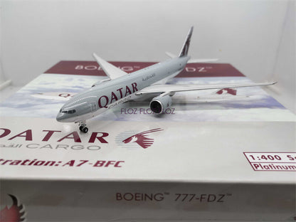 Phoenix Qatar Cargo for Boeing B777-200F A7-BFC LTD 1:400 Plane Pre-built Model