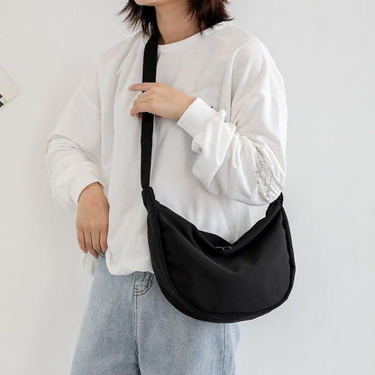 Korean Style Nylon Cloth Messenger Bag Dumpling Shoulder Purse Student Crossbody